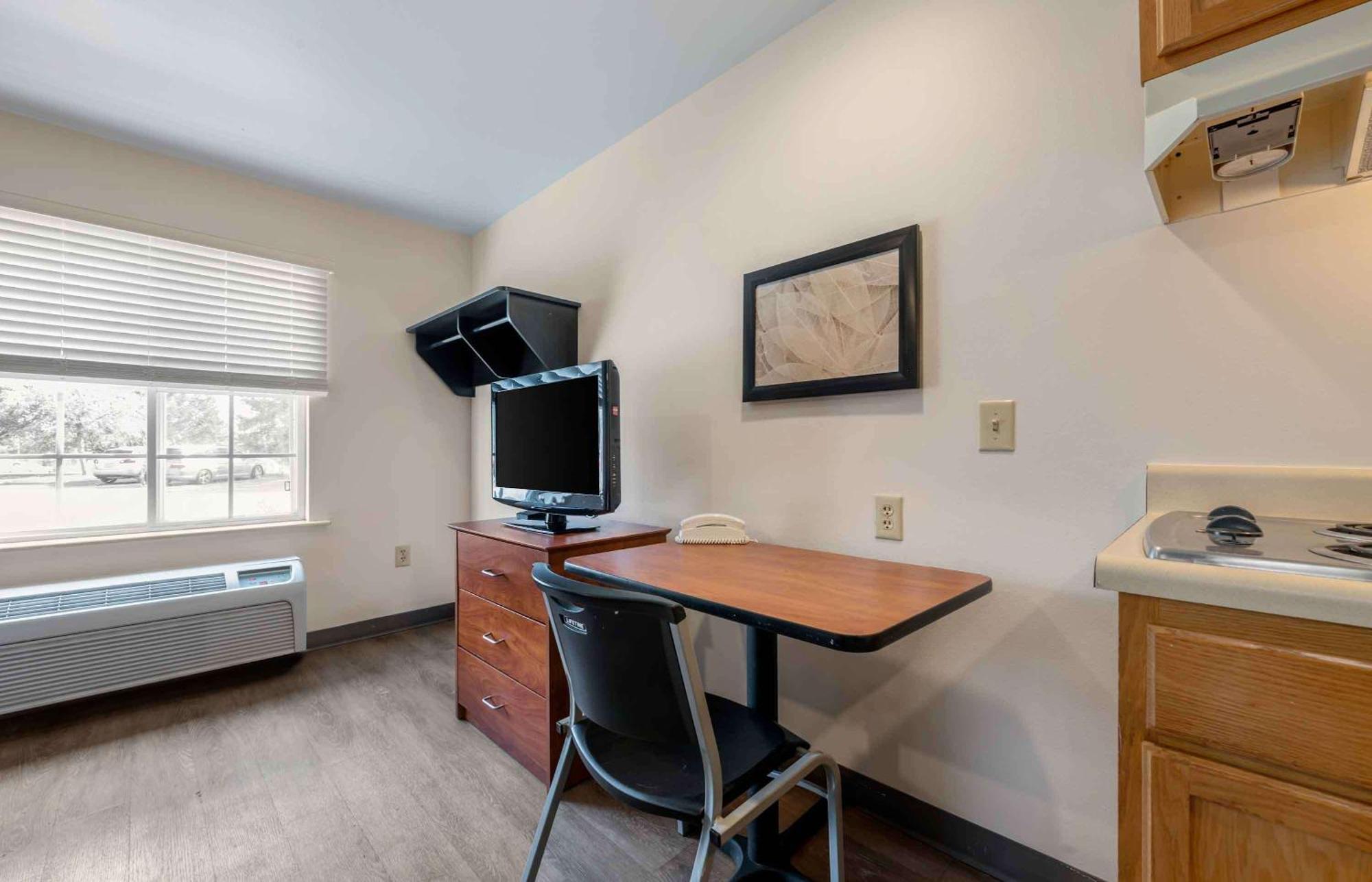 Extended Stay America Select Suites - Orlando - East Exteriör bild