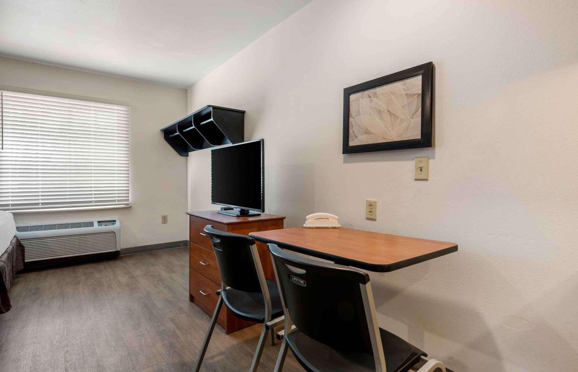 Extended Stay America Select Suites - Orlando - East Exteriör bild